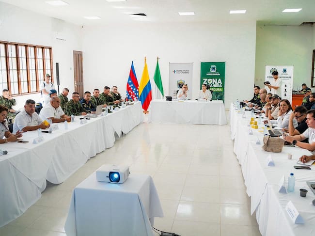 Solicitan Consejo de Seguridad Presidencial en Magdalena por retenes e incursiones armadas. Foto: Alcaldía Zona Bananera