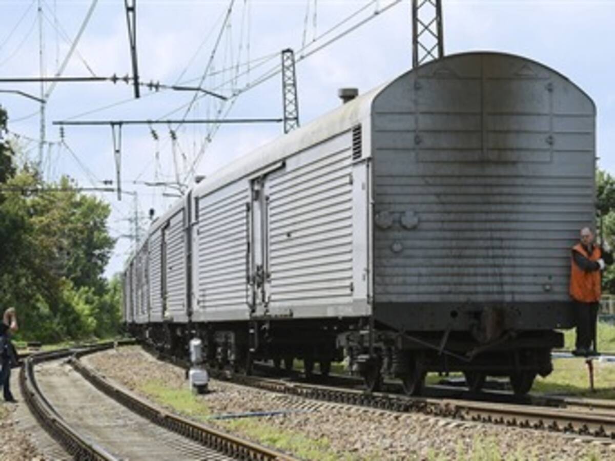 Tren que transportó cuerpos del siniestro MH17 llegó con 98 menos