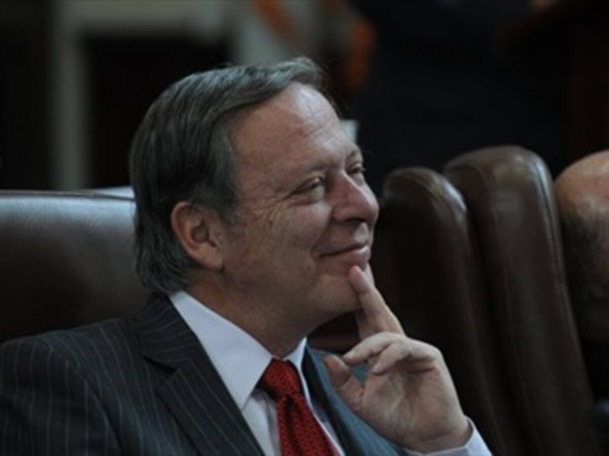 Carlos Ossa podría responder por más de $1.900 millones