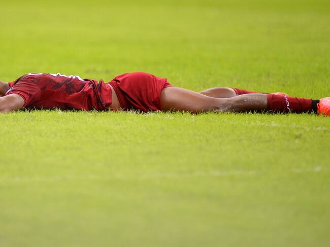 Sergio Córdova lamentándose de su gol errado ante Perú en la Copa América 2021