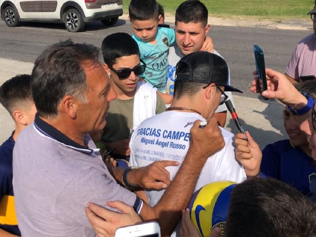 Hincha de Millonarios visitó a Russo en entrenamiento de Boca