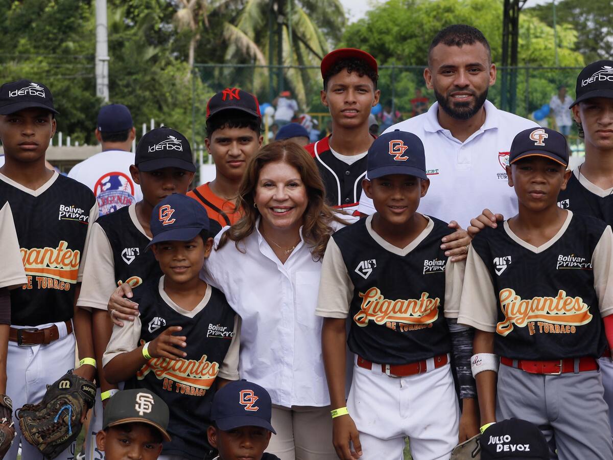 Alcaldía de Turbaco respalda participación de jóvenes en clínica de Béisbol en Arjona