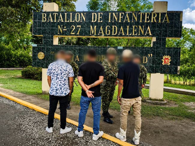 Entre los sometidos se encuentran alias Jeremías, alias Calichecho y alias Reinel Rivera. Foto Novena Brigada del Ejército