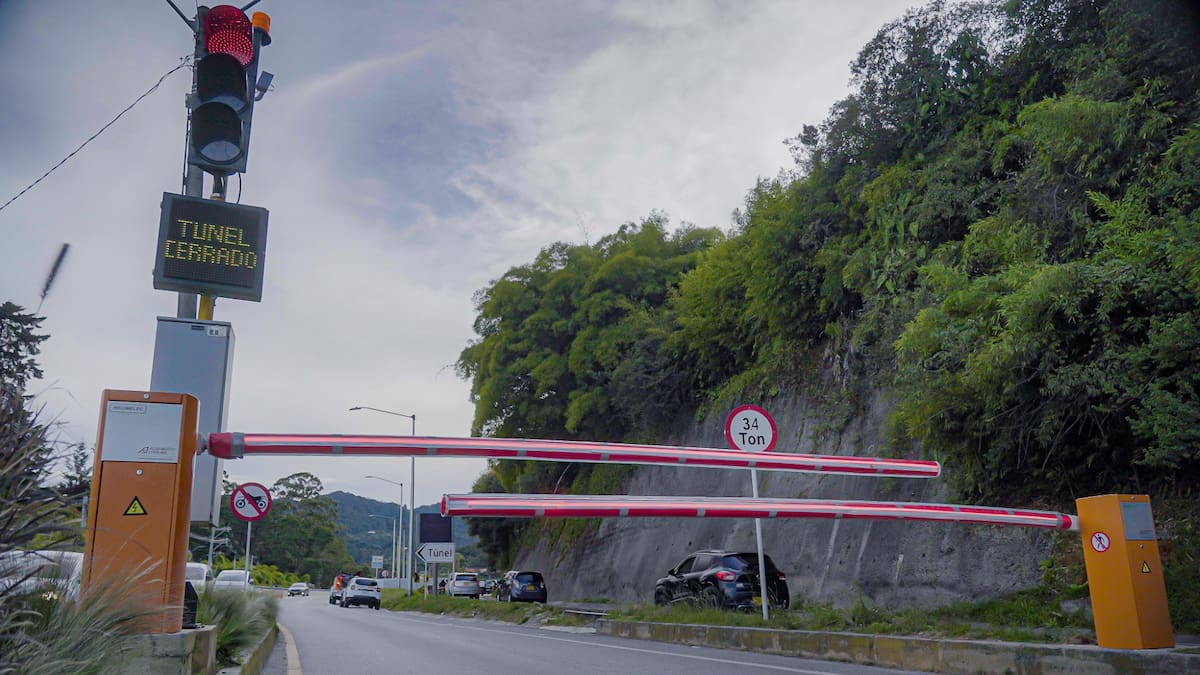 El Túnel de Oriente tendrá un nuevo sistema de cierre automático en los accesos de la conexión vial