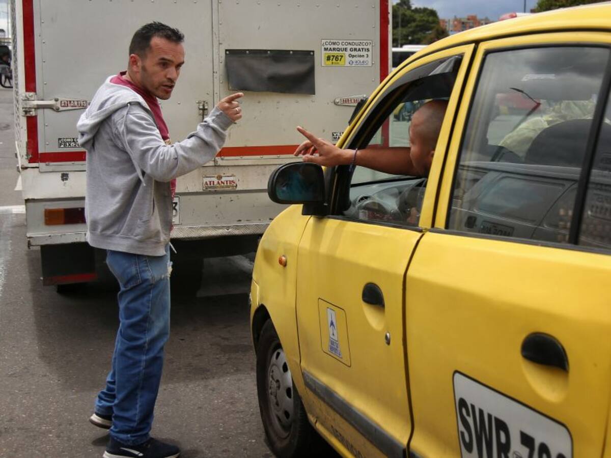 Un taxista fue asesinado en medio de un atraco