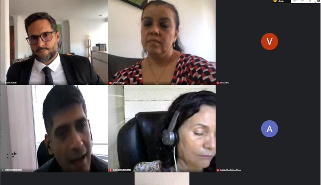 La audiencia tardó cerca de cuatro horas. 