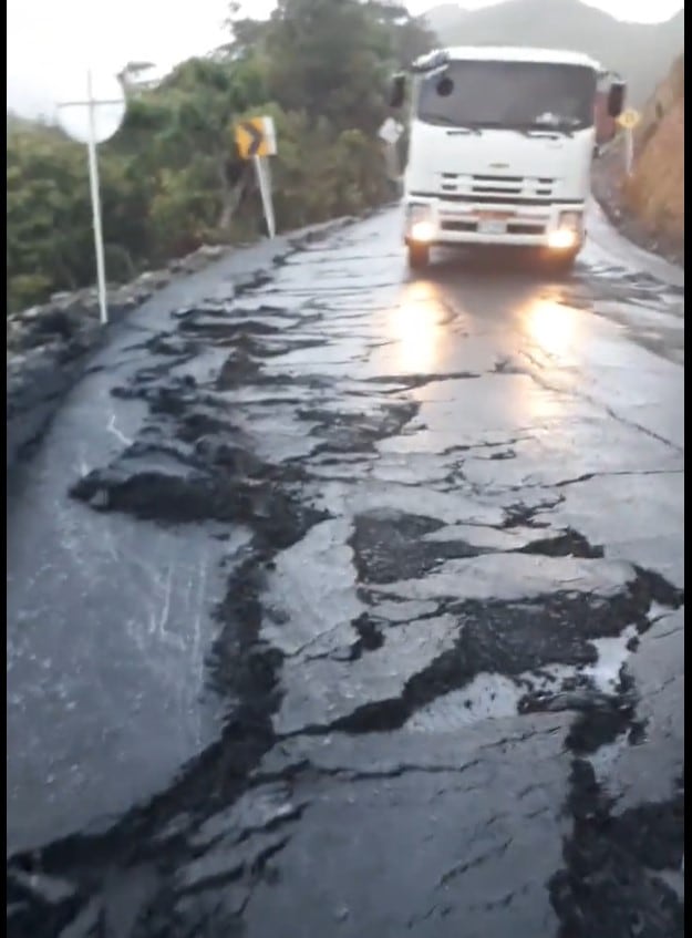 Vía alterna en Rosas, Cauca.