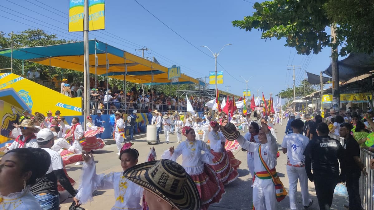 Inicia la Batalla de Flores en el Carnaval de Barranquilla
