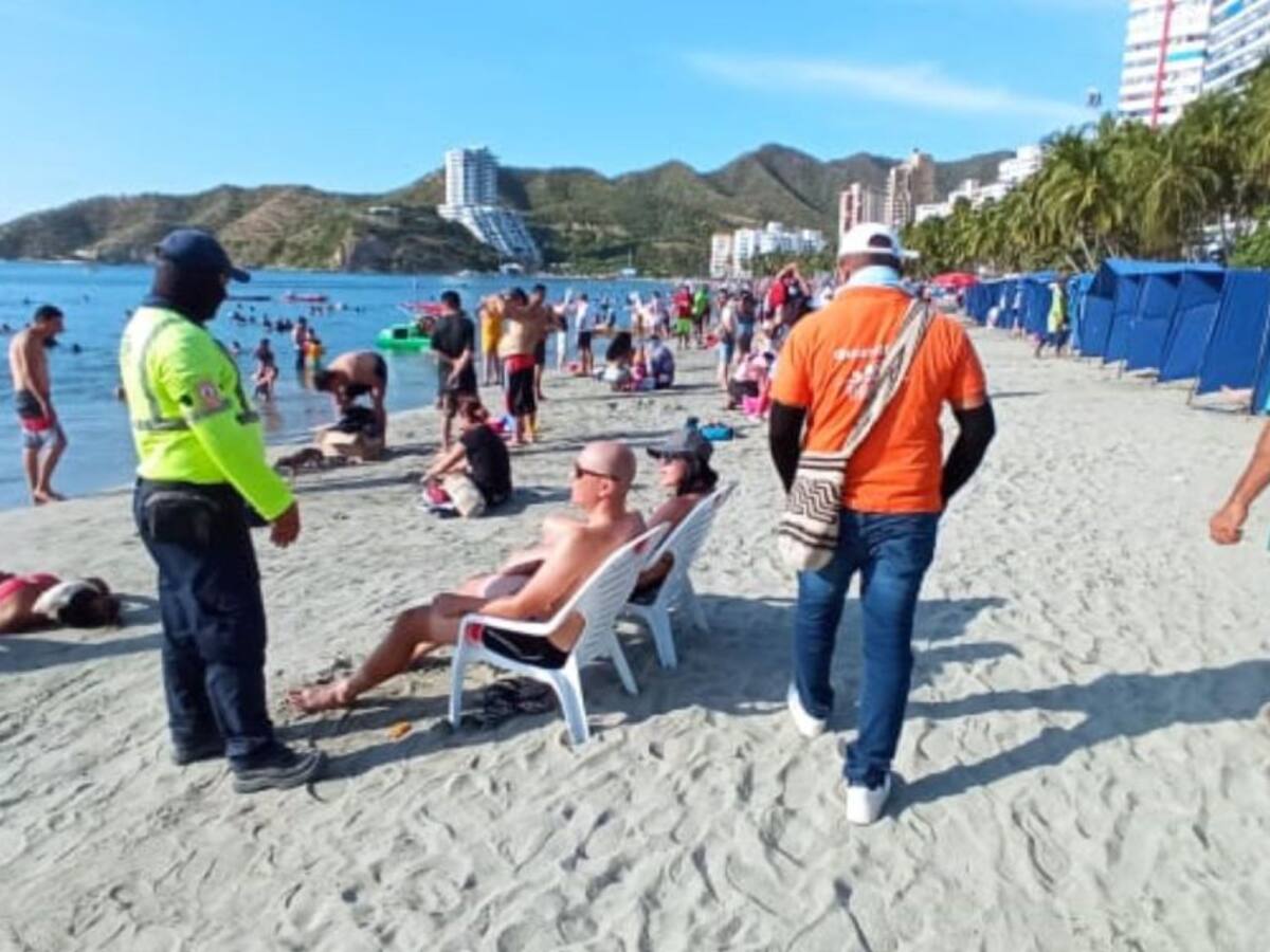 Muere mujer ahogada en playa de Santa Marta