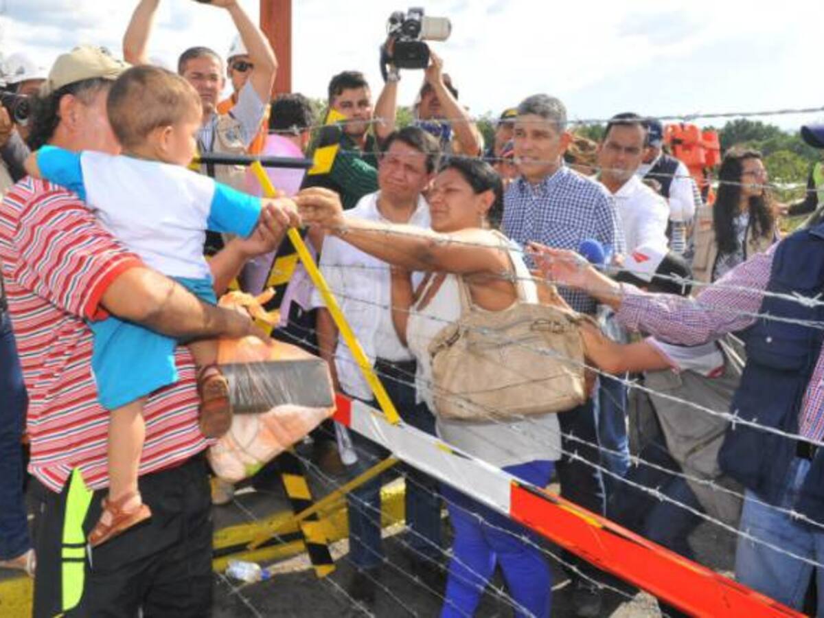 Oposición venezolana alista norma para abrir la frontera con Colombia