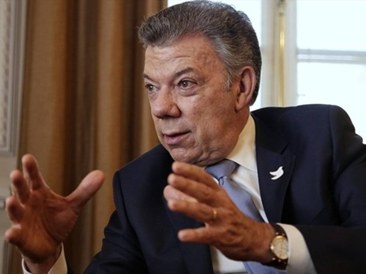 Santos dice que el próximo presidente no cambiará la economía del país