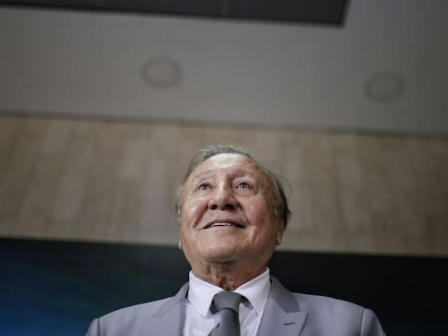 Rodolfo Hernández inscribió su candidatura presidencial en la Registraduría