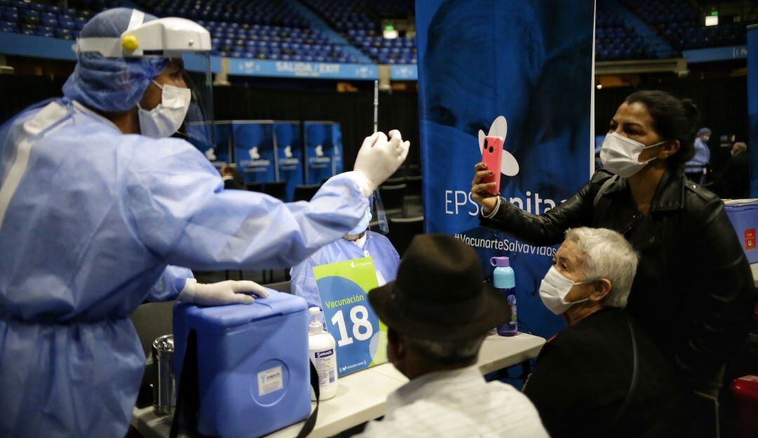 Vacunación contra la COVID-19 en Colombia