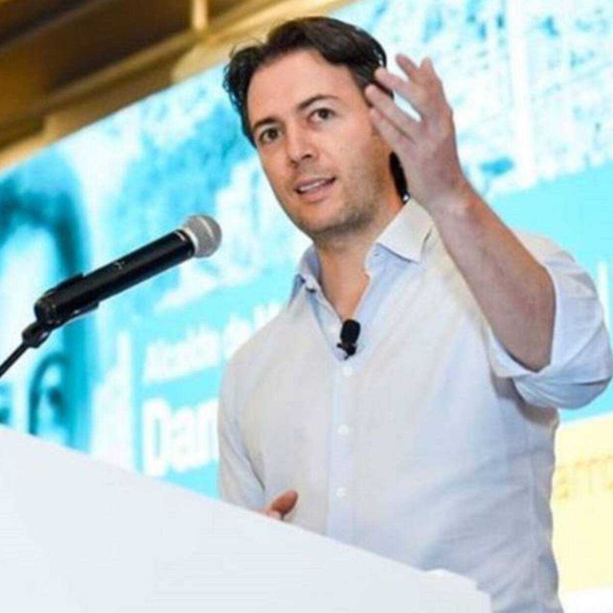 Daniel Quintero está convocando a las marchas del primero de mayo