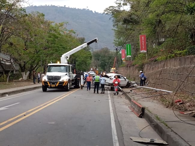 Aparatoso accidente dejó 4 personas heridas en San Gil.