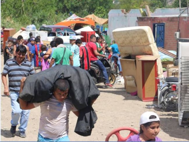 Colombianos deportados se niegan a volver a Venezuela