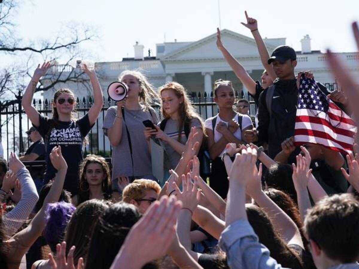 Supervivientes de Parkland llevan al Congreso, su repudio a las armas