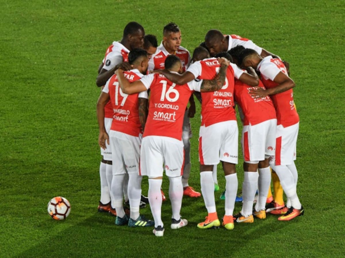 Santa Fe visita al Bucaramanga buscando olvidar el trago amargo de Copa