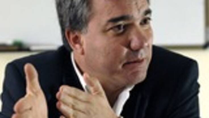 Diego Palacio Betancourt, ministro de la Protección Social: solo en 48 horas se sabrá si hay colombianos víctimas de la gripa AH1N1