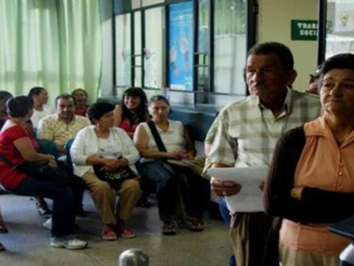 Contribuciones de salud para los usuarios que cotizan por el mínimo aumentarán en $2.800