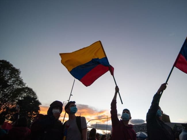 ¿Con qué se resuelve esta parálisis de la situación nacional? #EstoSeResuelveCon. Foto: Getty Images / SEBASTIAN BARROS