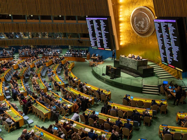 Asamblea General de las Naciones Unidas durante la votación sobre la resolución que pide la retirada de Rusia de Ucrania. Foto: EFE/A´ngel Colmenares