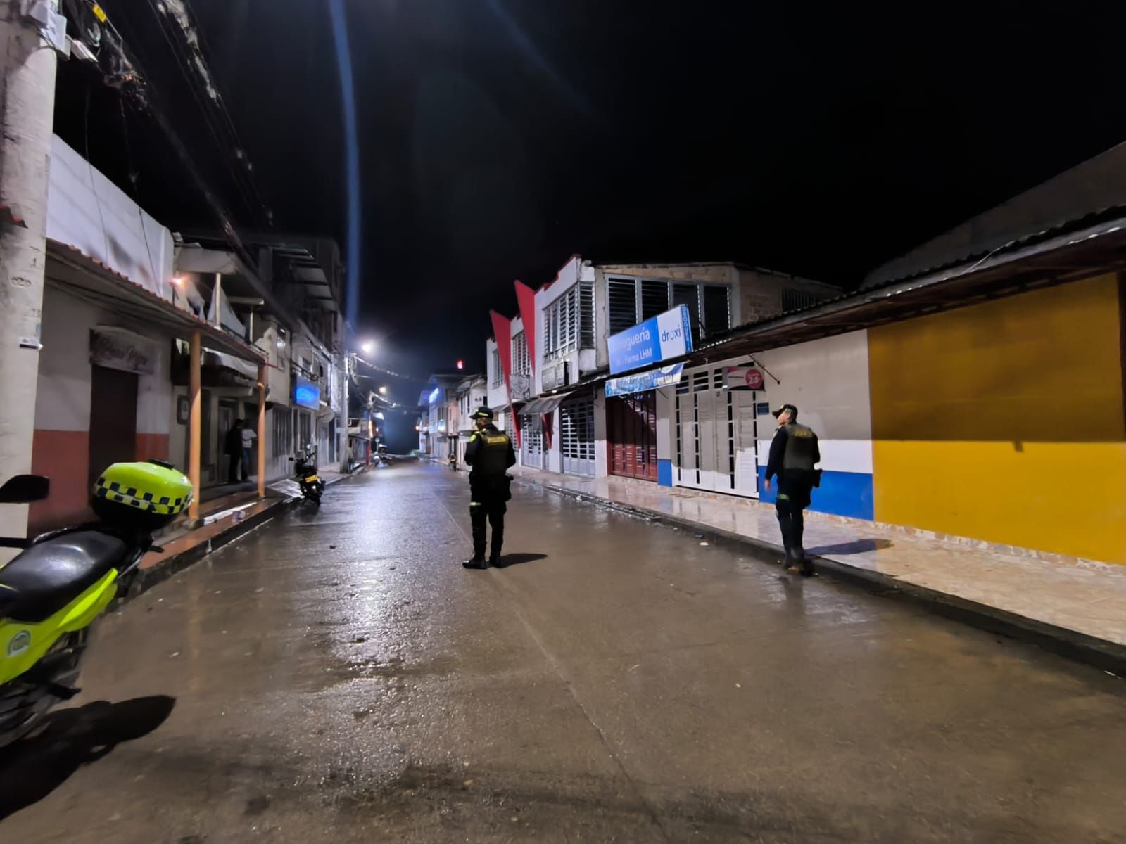 Con el ingreso de 13.894 personas y la salida de 12.758. Foto Policía Huila.