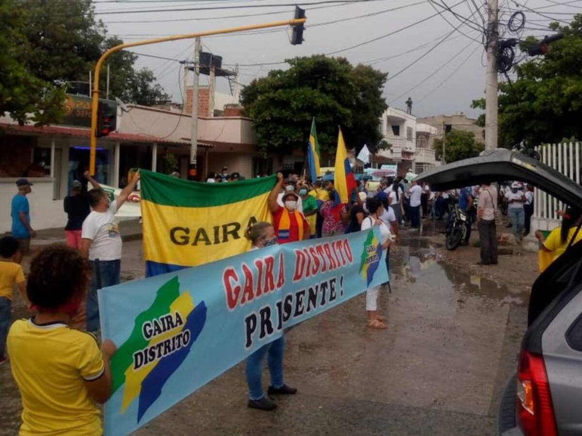 Gaireros marcharon exigiendo la construcción del Centro de Salud
