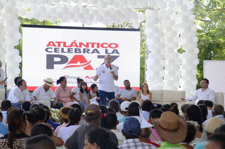 Gobernador del Atlántico, Eduardo Verano de visita en el municipio de Sabanalarga.