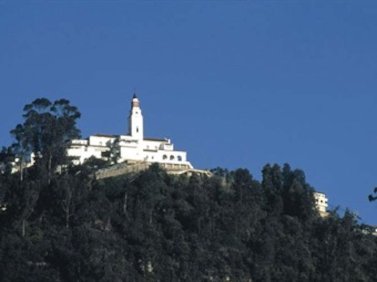 Esta semana estará cerrado el camino peatonal de Monserrate
