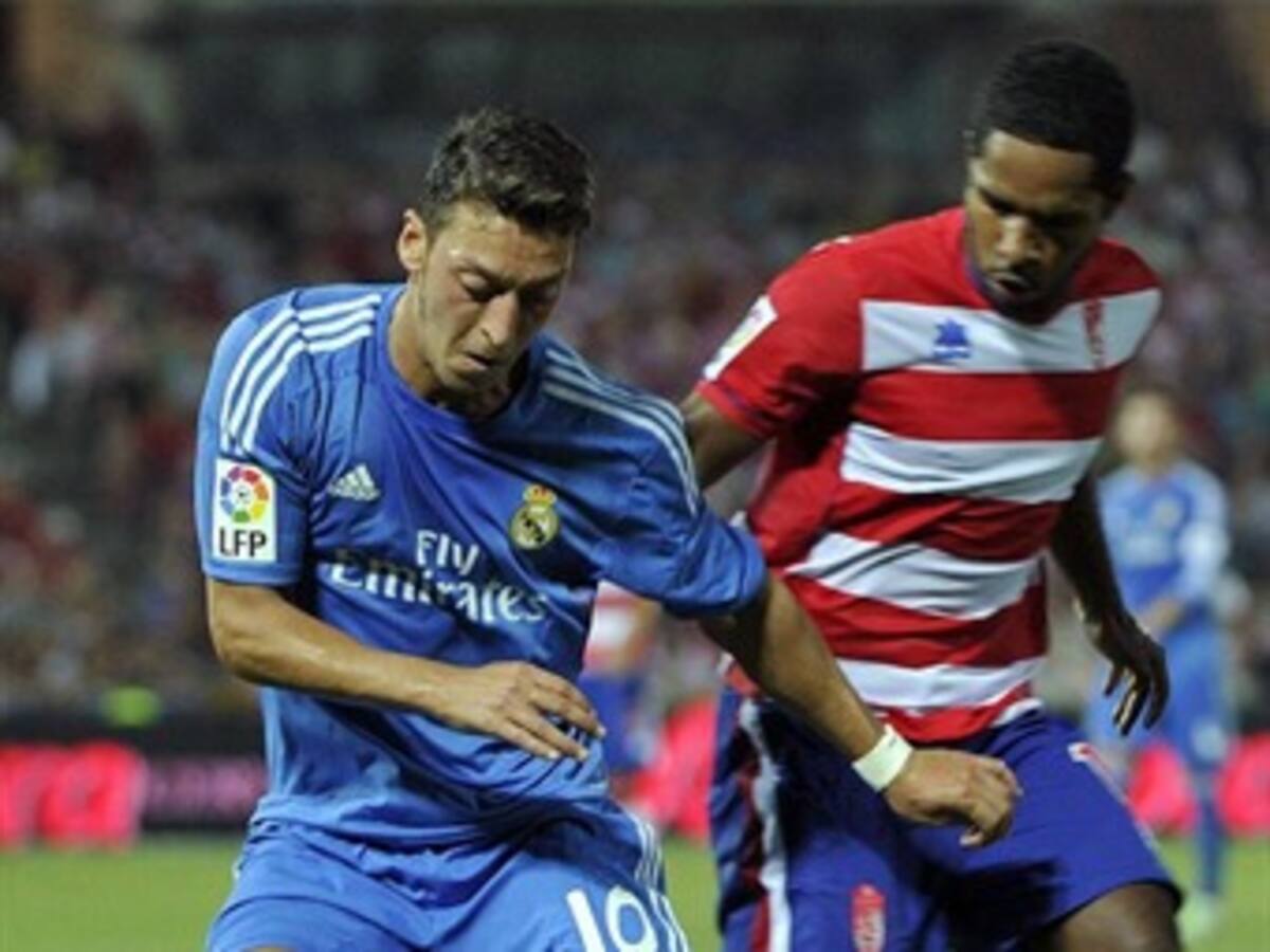 Brayan Angulo, tres semanas de baja tras fractura de cara en juego ante el Real Madrid