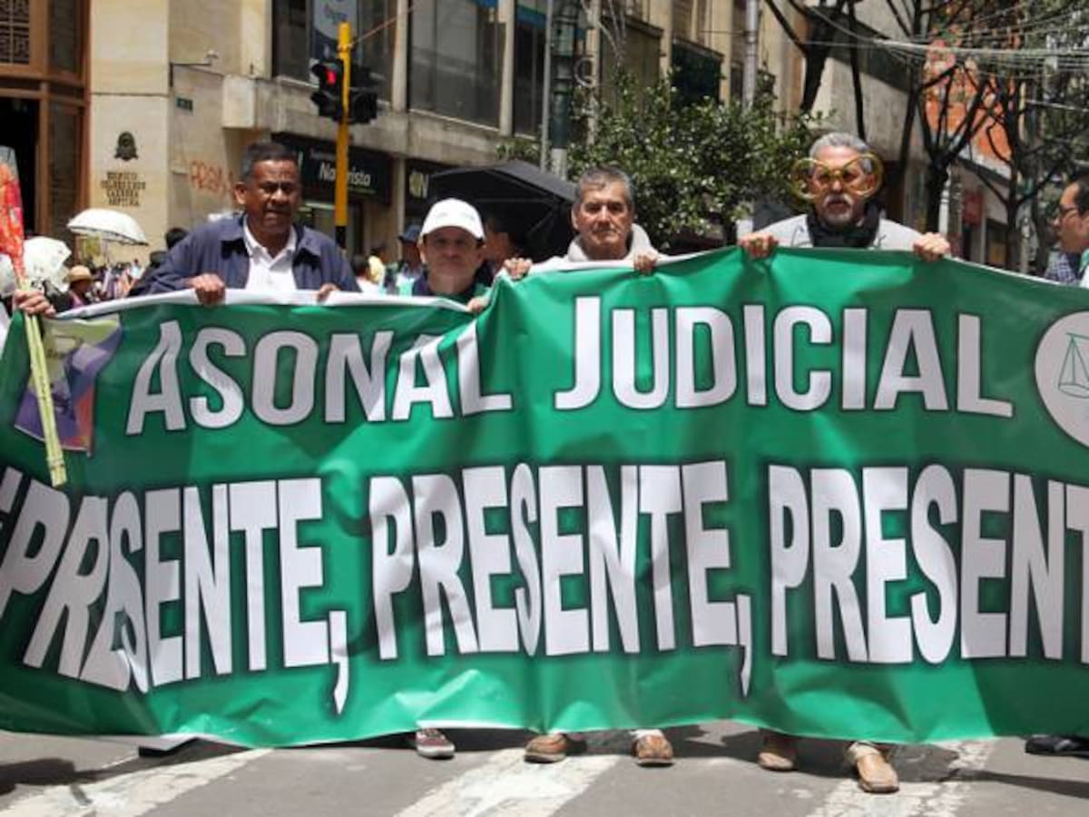 Miembros de Asonal Judicial estudian volver a paro indefinido
