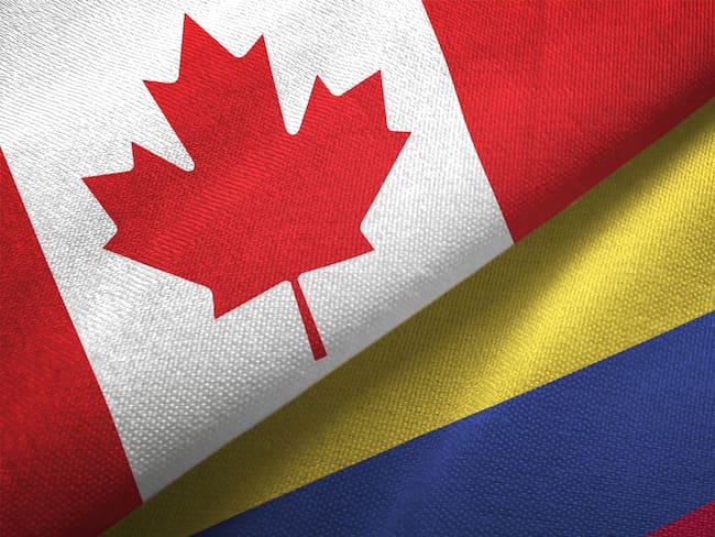 Banderas de Canadá y Colombia / Foto: Getty Images