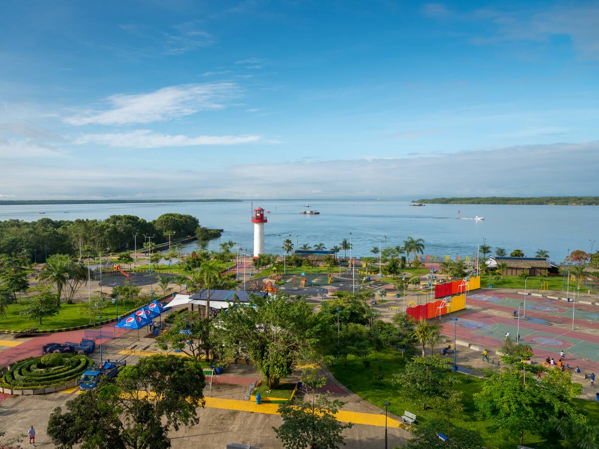 Único municipio de Valle del Cauca con costa en el Pacífico: Tiene más de 21 KM de playa