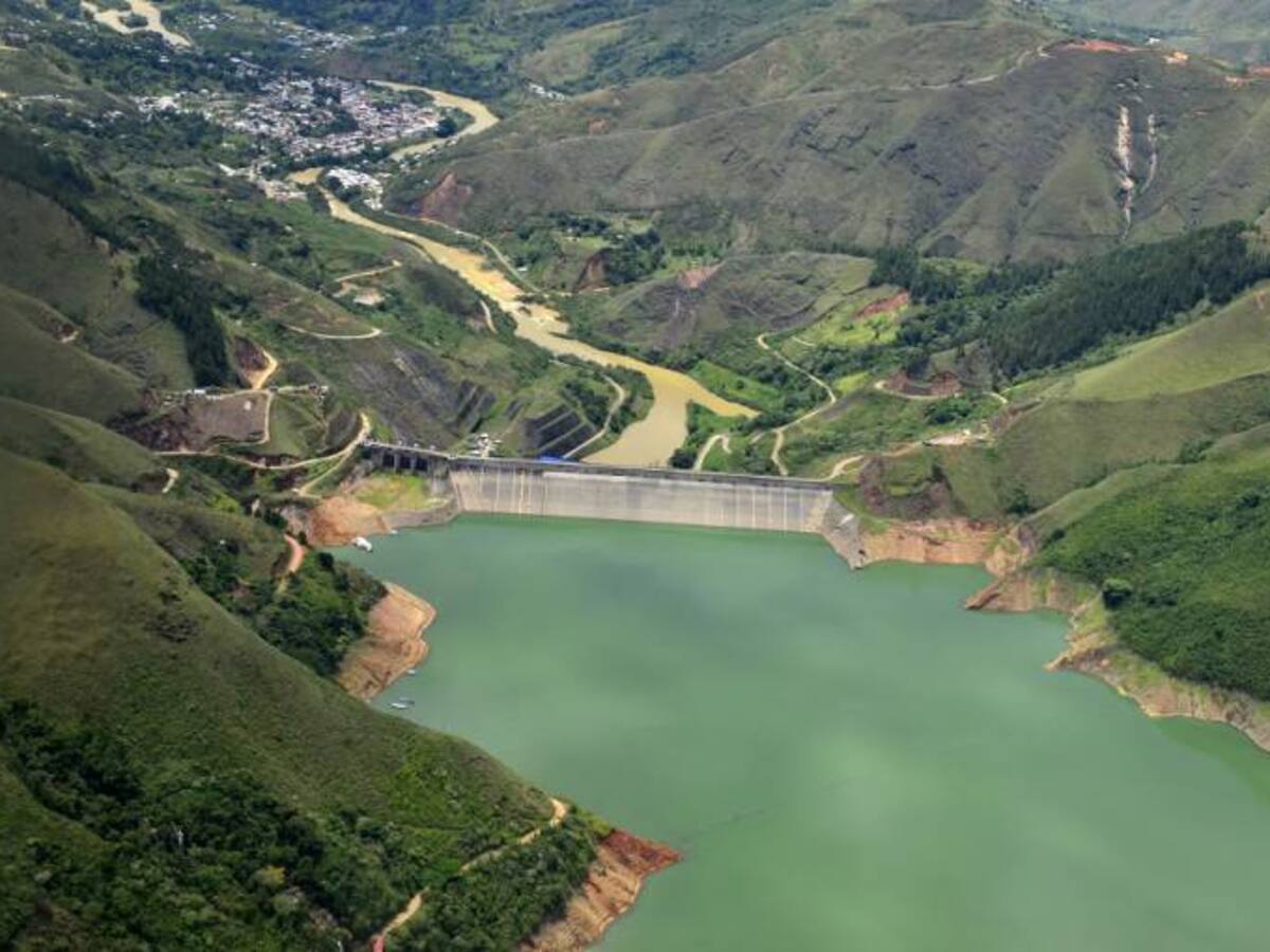 Descargas en Salvajina se redujeron al mínimo por Hidroituango