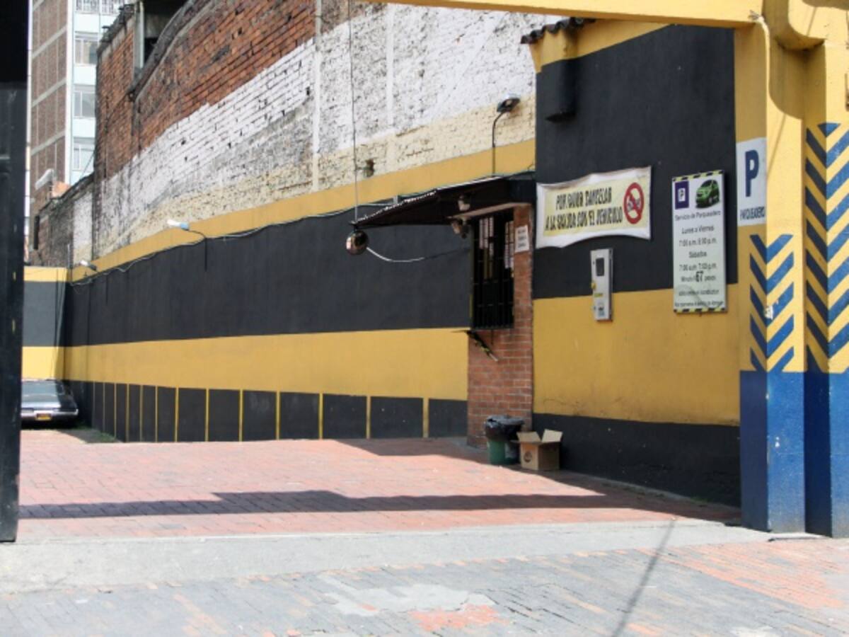 Alcaldía busca subir precio de tarifas de parqueaderos en Bogotá