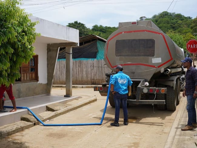 Dos municipios de Córdoba son atendidos con carrotanques por falta de agua potable. Foto: prensa Gobernación de Córdoba.
