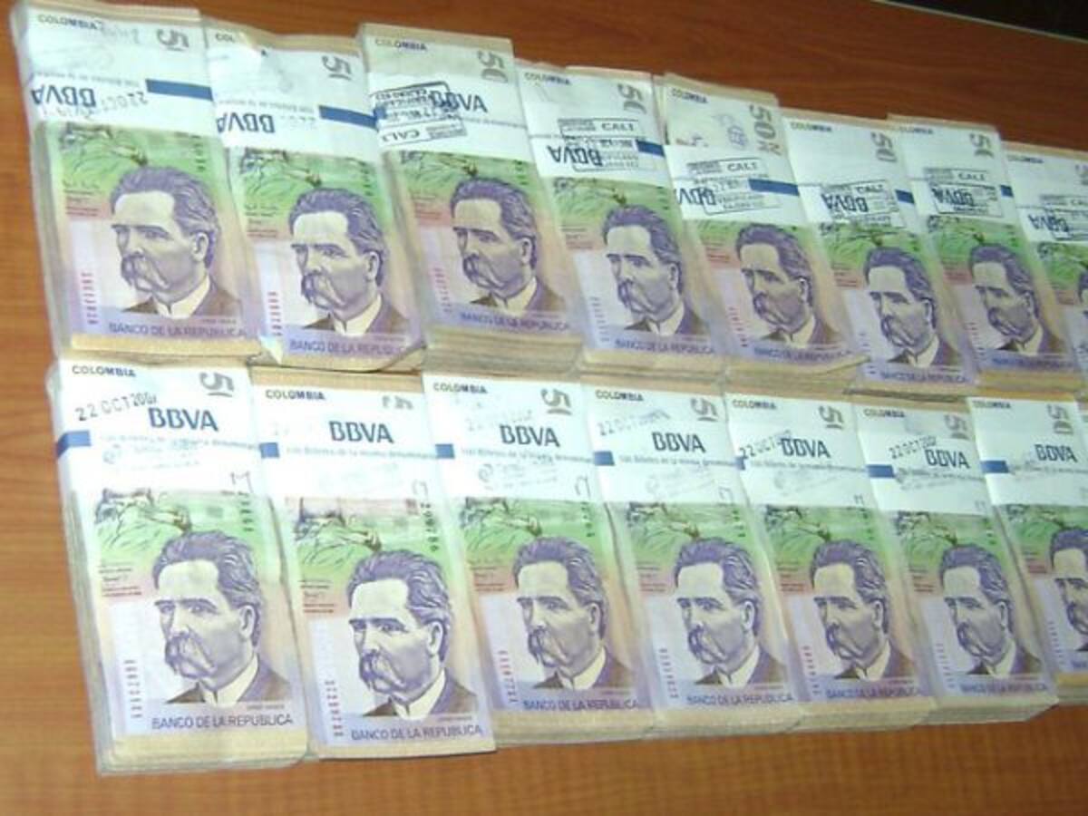 Confis aprueba 1,7 billones de pesos para construcción de 30.000 aulas