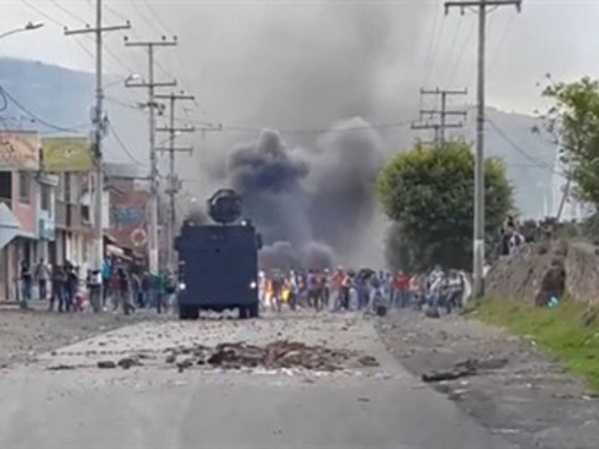 En video quedó grabado el enfrentamiento entre campesinos y el Esmad en Ubaté