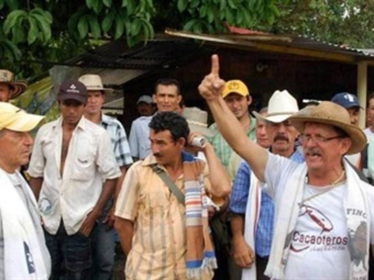 En Santander permanecen dos de las cuatro concentraciones del paro agrario