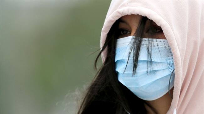 ¿Cómo podemos ayudarnos unos a otros durante el aislamiento?. Foto: Getty Images