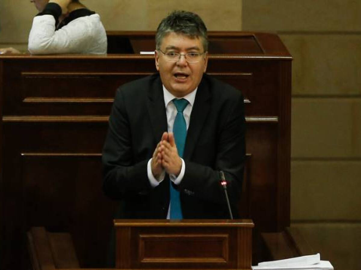 El ingreso de Colombia a la OCDE se podría definir hoy en Francia