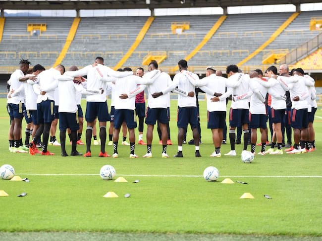 Los jugadores de la Selección Colombia se entrenan en el estadio El Campín.