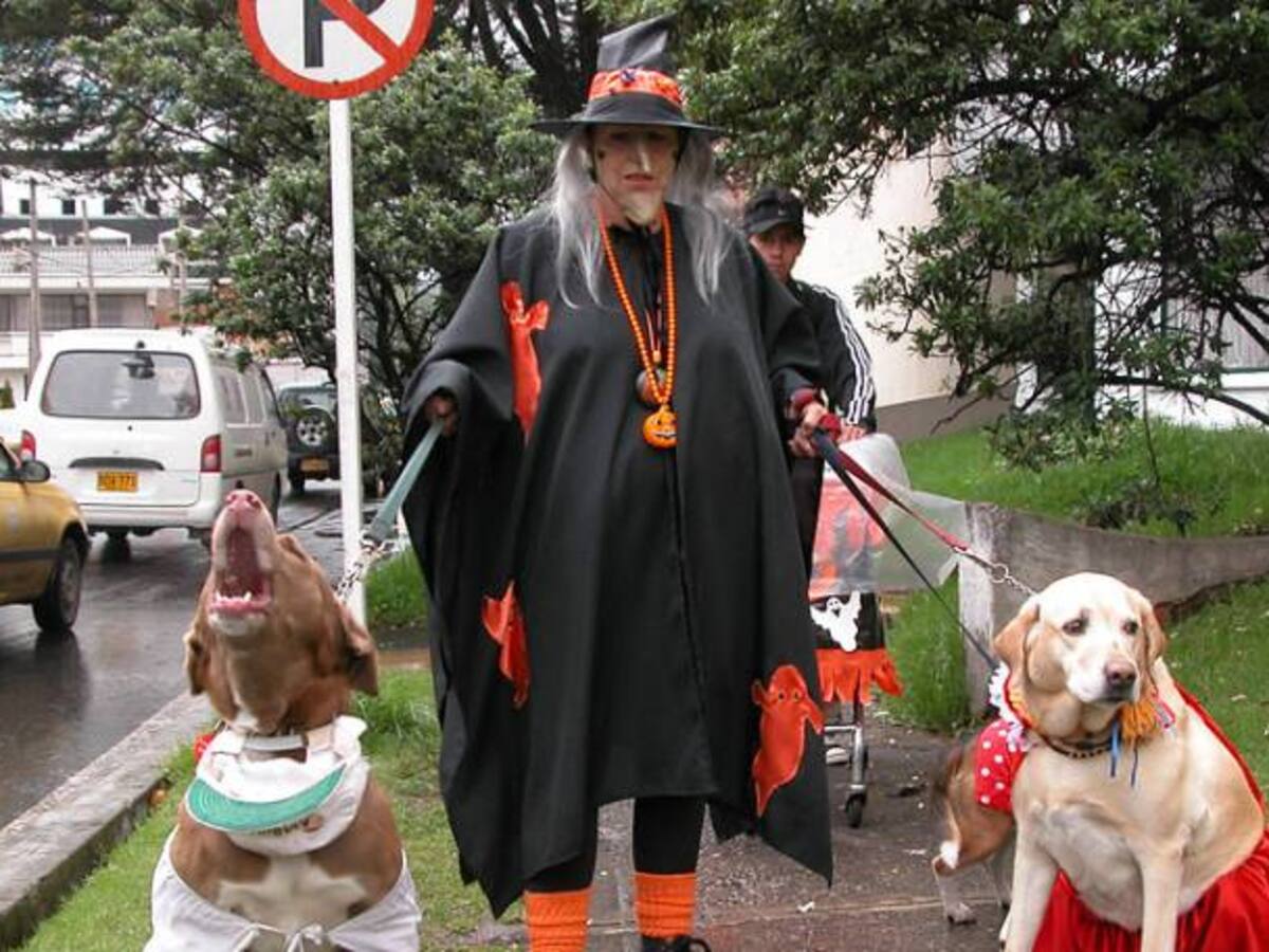 Restringen circulación de menores este fin de semana en Bogotá por Halloween