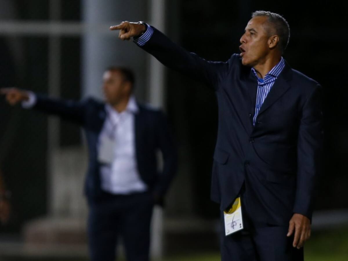 "El equipo juega bien, pero aspiramos a más": Alexis Mendoza