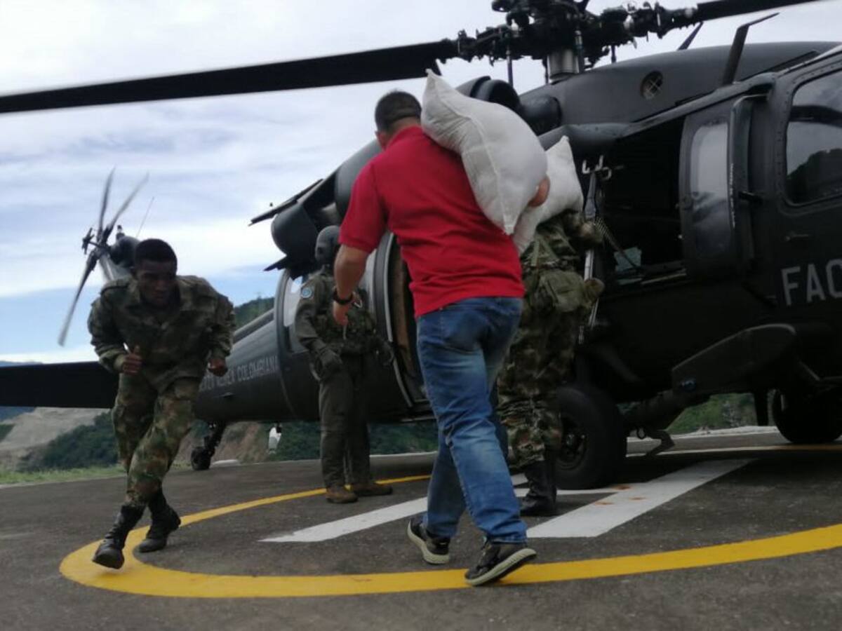 Fuerza Aérea ha llevado 12 toneladas de ayudas a Ituango
