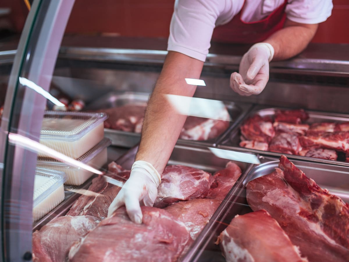 Cortes de carne que son más bajos en calorías y colesterol, según médicos