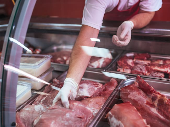 Cortes de carne en un congelador - Foto vía Getty Images