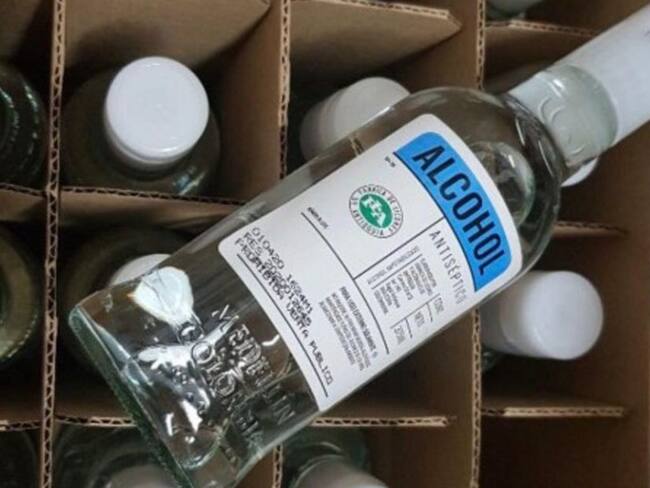La FLA ha producido 850 mil botellas de antiséptico