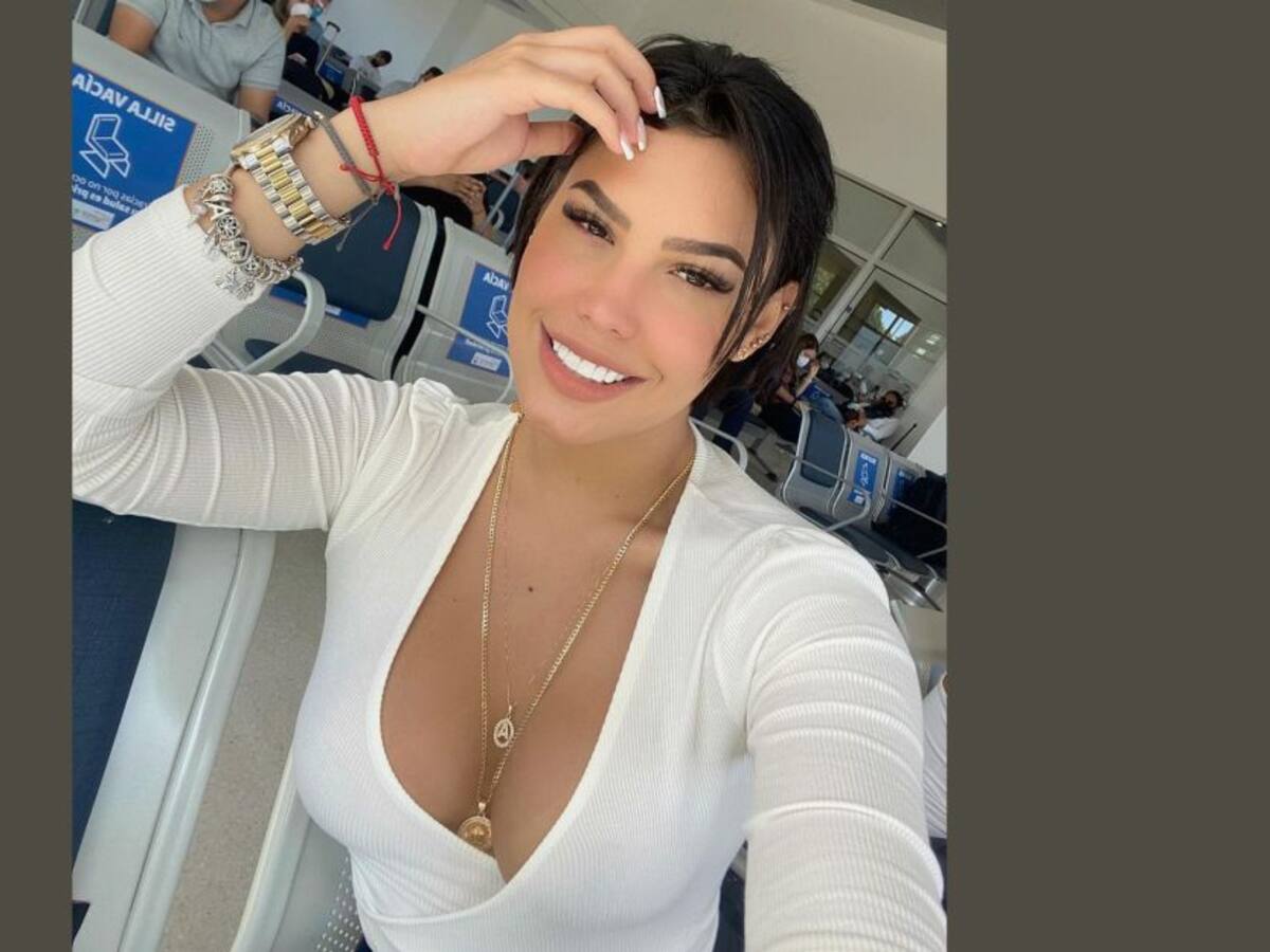 "Por poco no se pone nada", le dicen a Ana del Castillo por su bikini